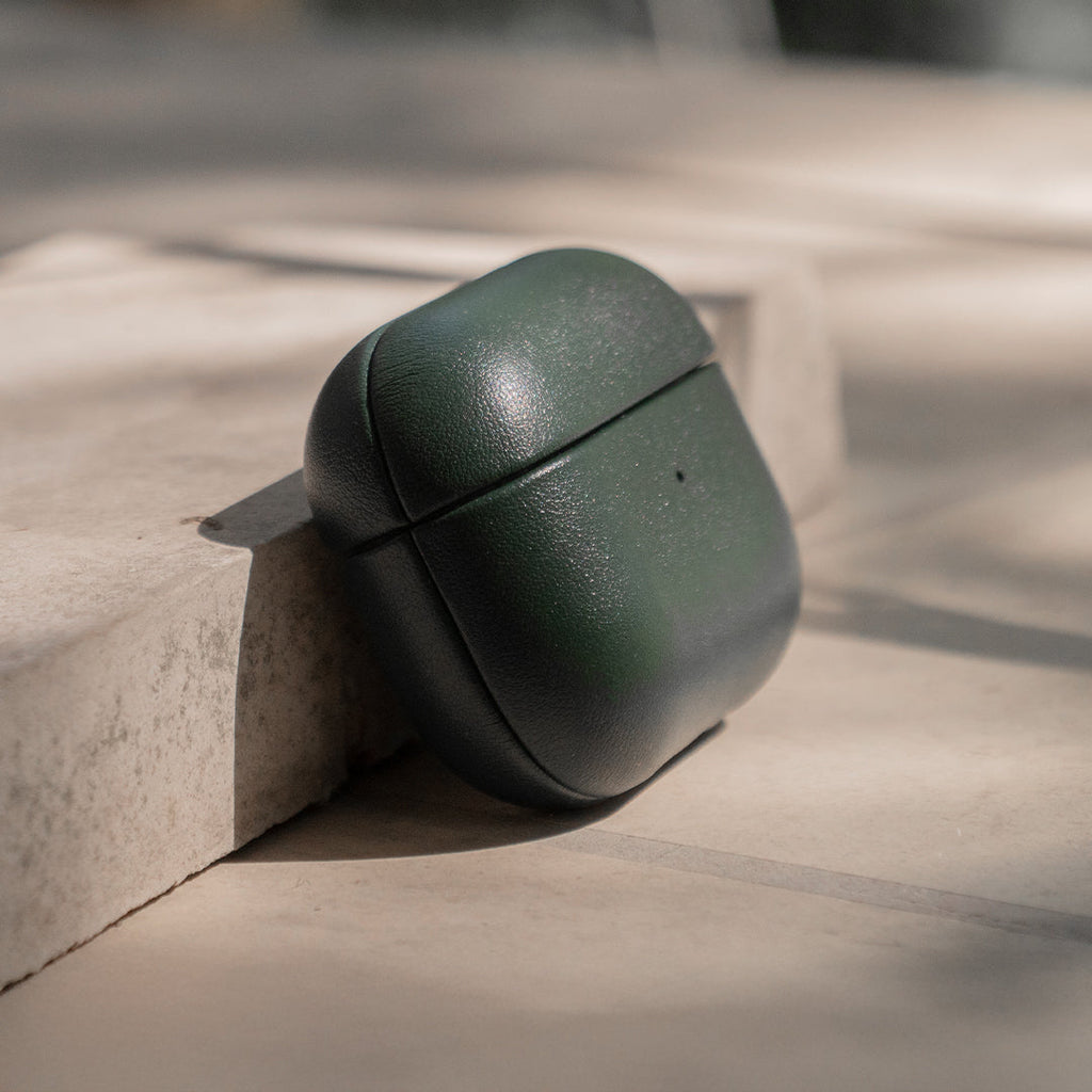 Nappa Leather AirPods (4th Generation) Case - Avocado Green