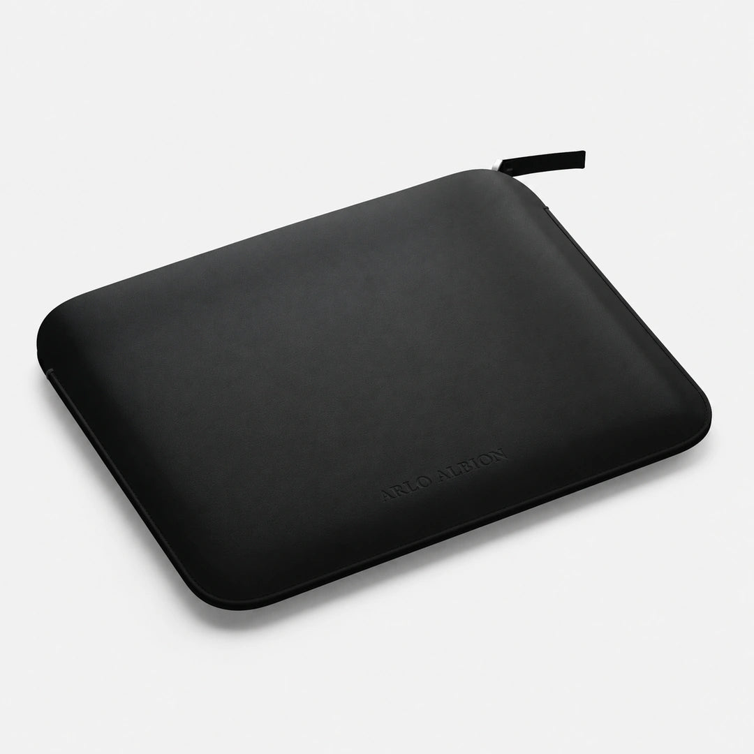 Luxury Nappa Leather MacBook Pro 16" sleeve with zip - Black