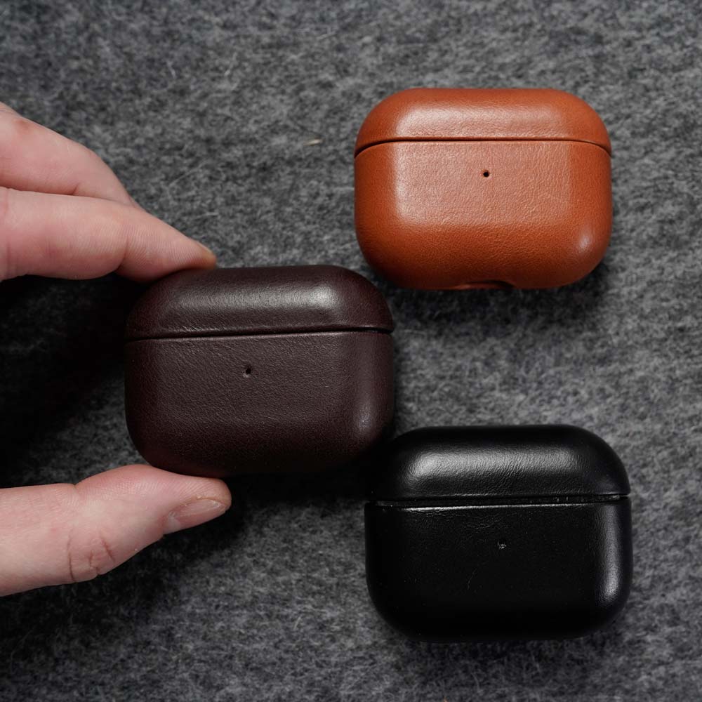 Leather AirPods (4th Generation) Case - Black