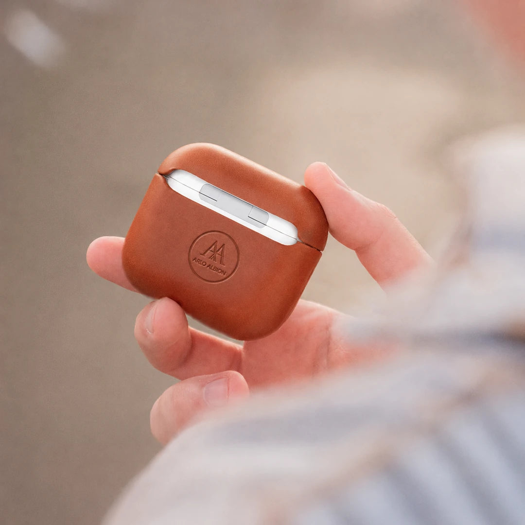 Leather AirPods (4th Generation) Case - Saddle Brown
