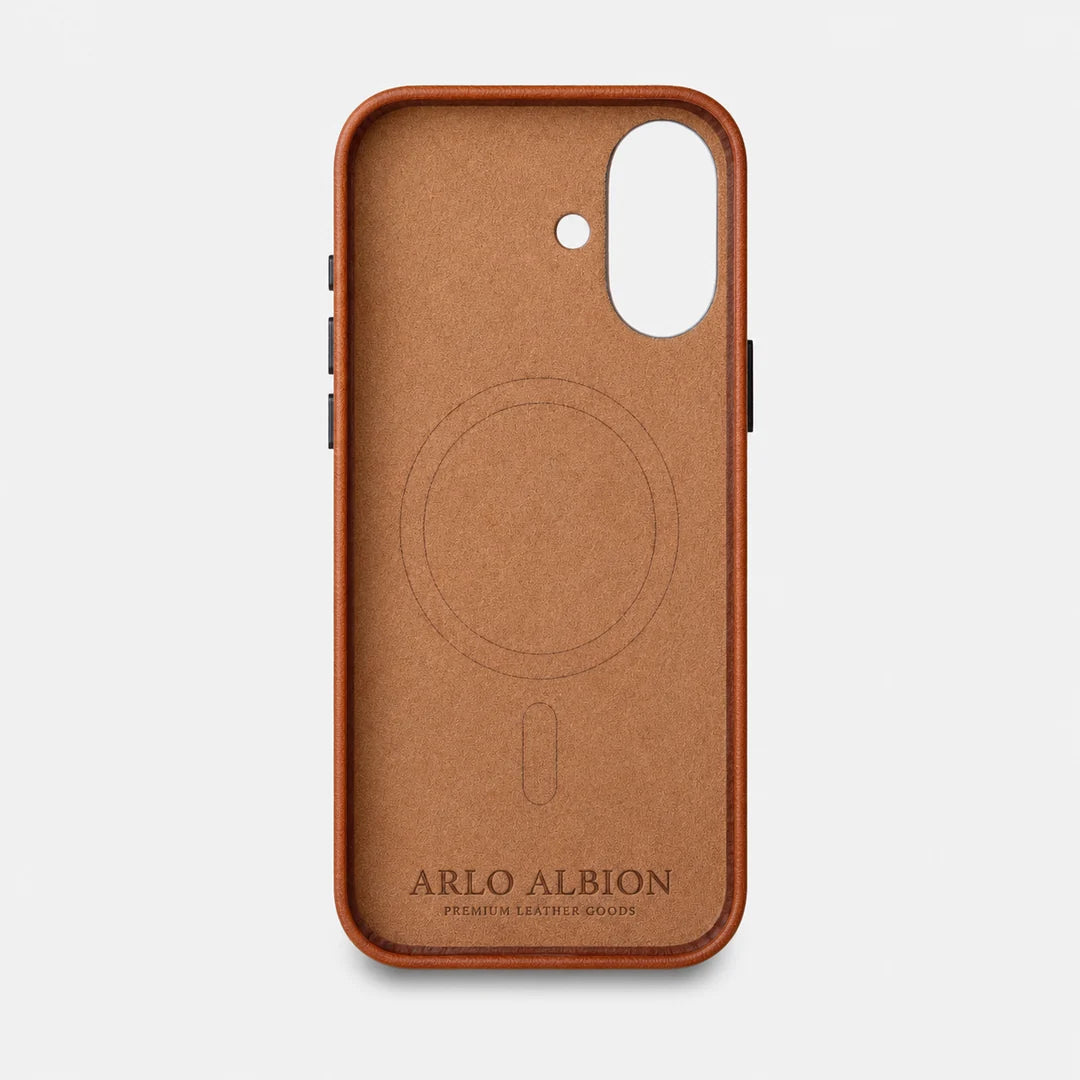 Leather iPhone 17 Shell Case Metal, MagSafe - Saddle Brown
