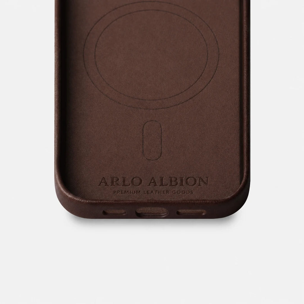 Leather iPhone 17 Shell Case Metal, MagSafe - Dark Brown