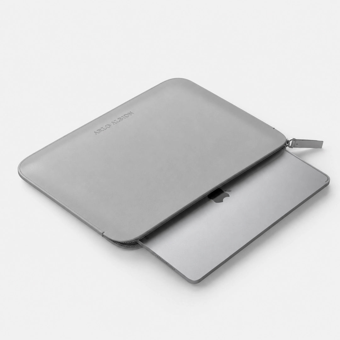 Luxury Nappa Leather MacBook Pro 16" sleeve with zip - Grey