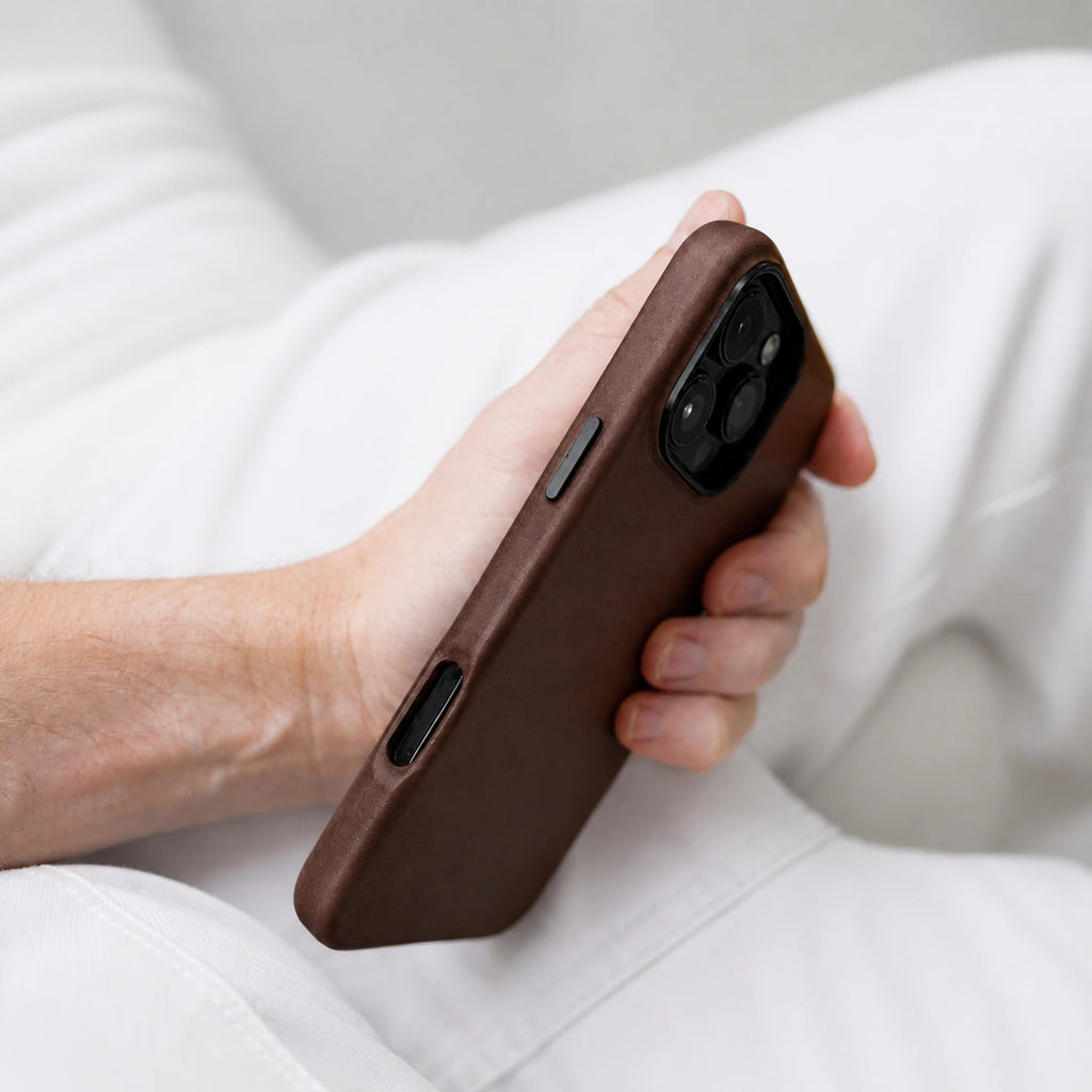 iPhone 16 Pro Leather Shell Case Metal, MagSafe - Dark Brown