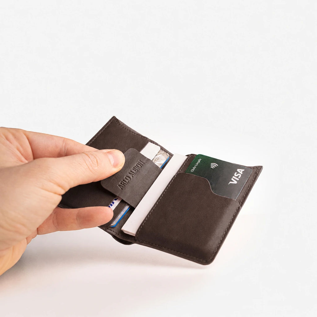 Super Slim Bi-fold wallet - Dark Brown