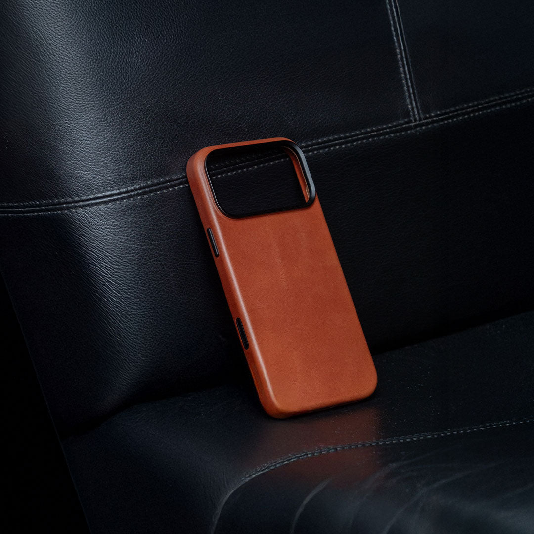 Leather iPhone 17 Pro Max Shell Case Metal, MagSafe - Saddle Brown