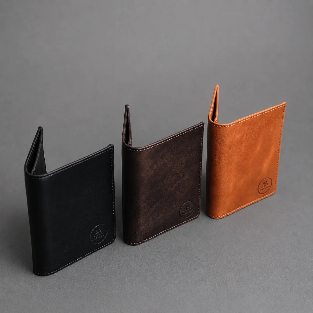 Super Slim Bi-fold wallet - Black